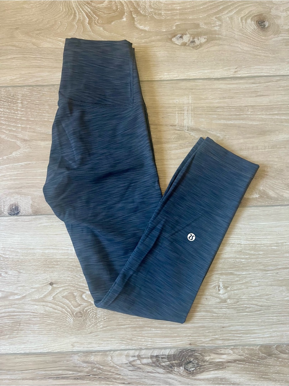 LULULEMON Wunder Train High Rise 23’ size 2